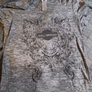 Super cute Harley Davidson short sleeve tee. Never worn but no tags.